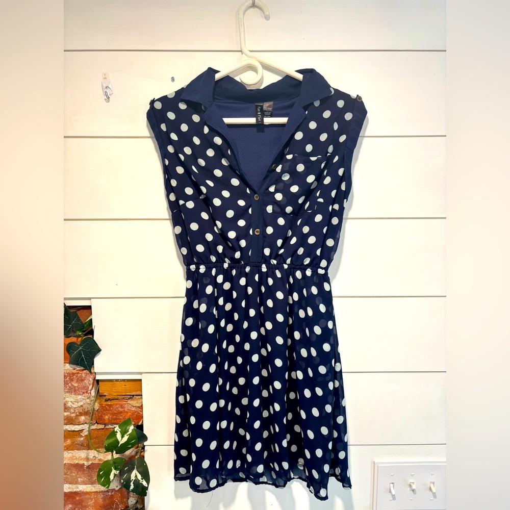 Fun & Flirt Women’s Size Medium, Navy Blue Dress with Light Grey Polka Dots